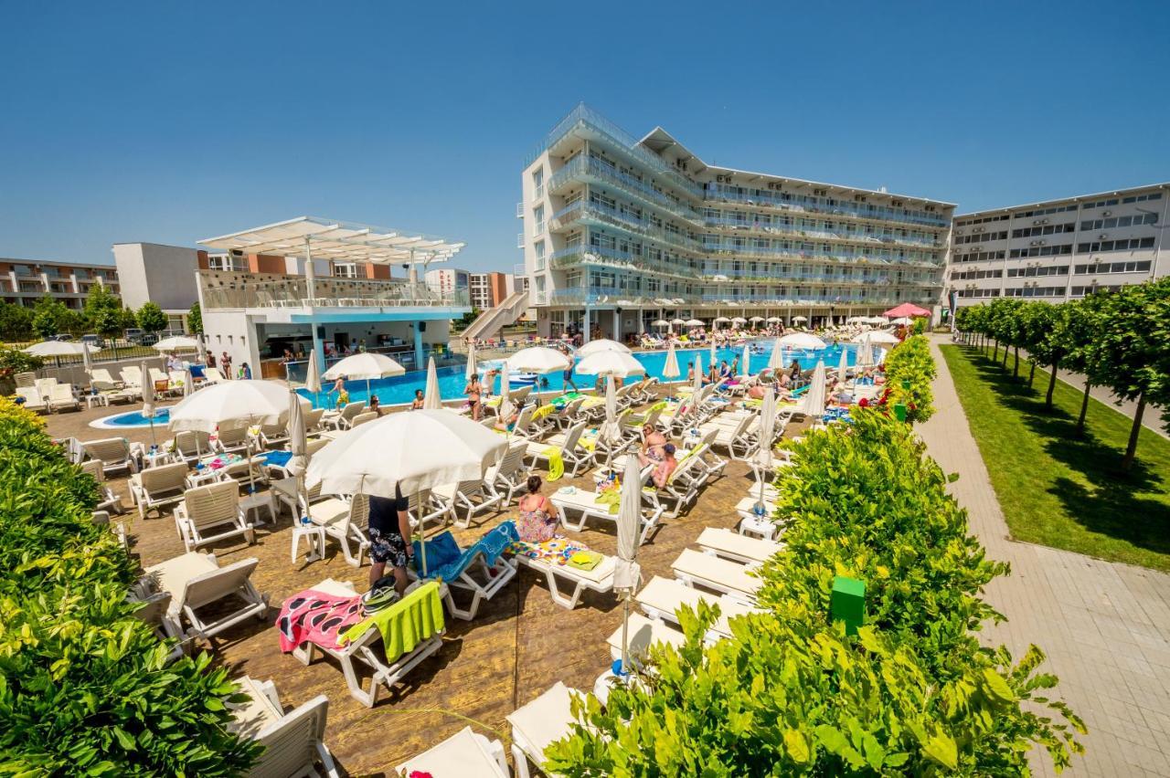 Aqua Nevis Hotel & Aqua Park Sunny Beach Esterno foto