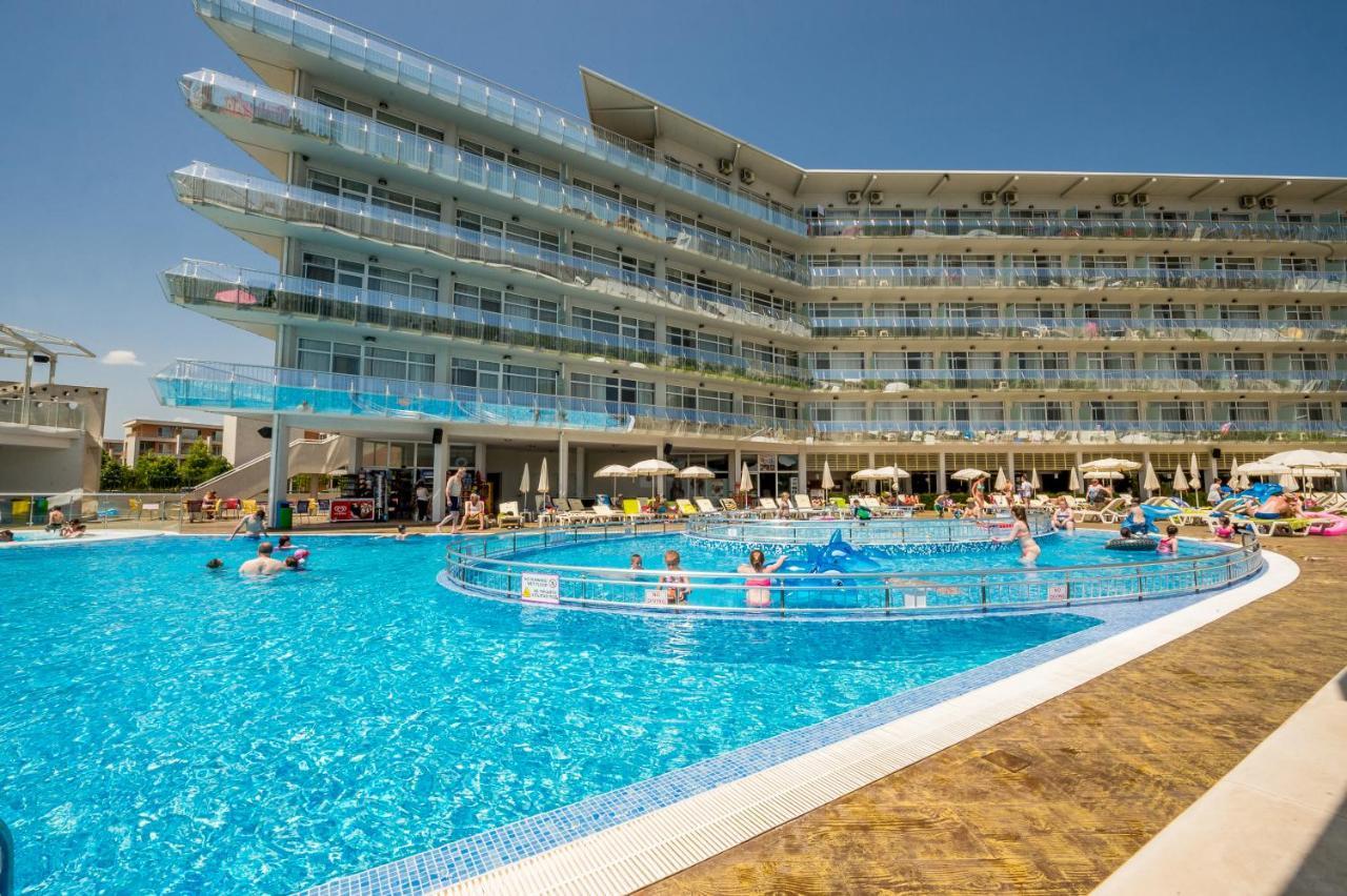 Aqua Nevis Hotel & Aqua Park Sunny Beach Esterno foto